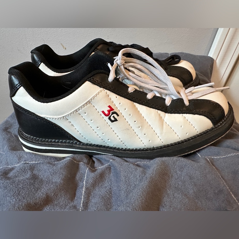 Men's Black and White Bowling Shoes